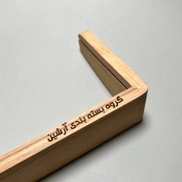 تقویم رومیزی لاکچری چوبی مدل cu23